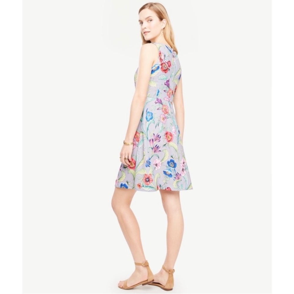 Ann Taylor Jungle Floral Print Fit & Flare Sleeveless Crepe Spring Mini Dress 6 - Picture 4 of 13